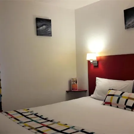 Initial By Balladins Bordeaux / Hotel 2*