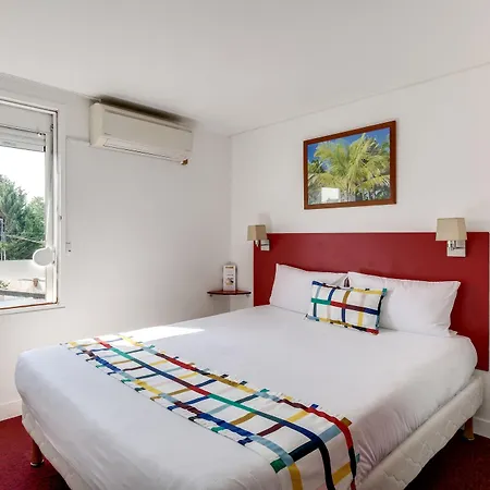 Initial By Balladins Bordeaux / Hotel 2*