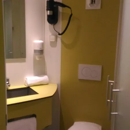 Initial By Balladins Bordeaux / 2* Eysines