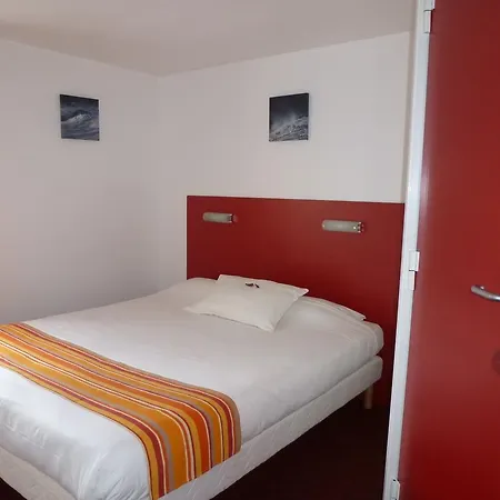 Initial By Balladins Bordeaux / Hotel