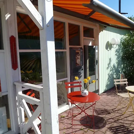 Initial By Balladins Bordeaux / 2*