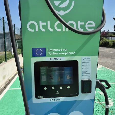 Initial By Balladins Bordeaux / Hotel