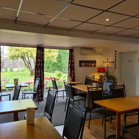 Initial By Balladins Bordeaux / Otel 2*