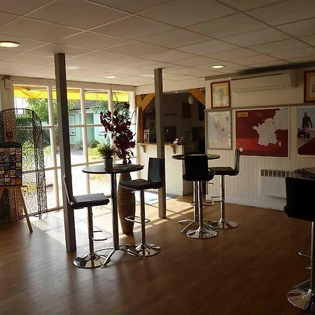 Initial By Balladins Bordeaux / 伊斯内斯
