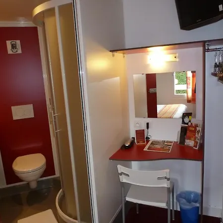 Initial By Balladins Bordeaux / Otel 2*