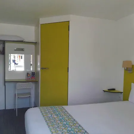 Initial By Balladins Bordeaux / 2*