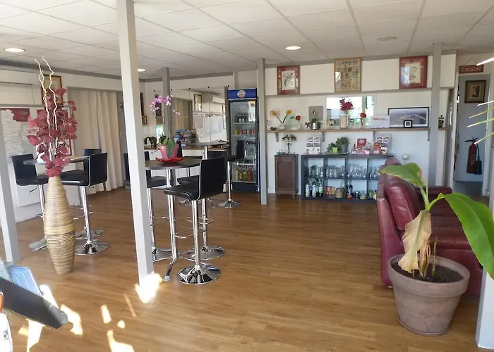 Initial By Balladins Bordeaux / 2*