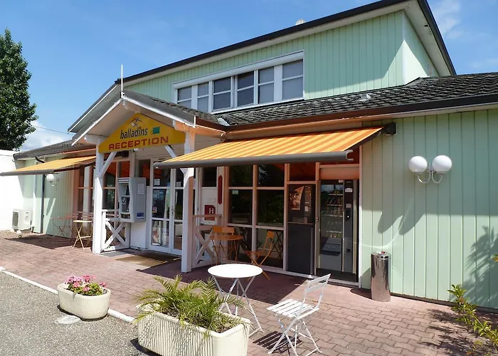 Initial By Balladins Bordeaux / 호텔