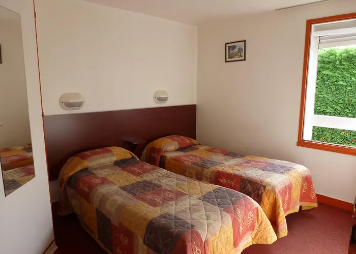 Initial By Balladins Bordeaux / 호텔