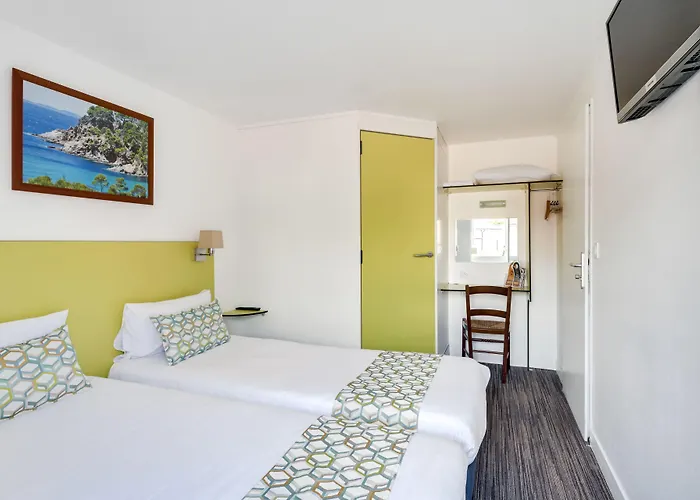 Initial By Balladins Bordeaux / 2* 에이진느