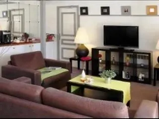 Initial By Balladins Bordeaux / 2* 에이진느