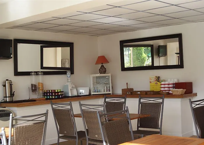 호텔 Initial By Balladins Bordeaux / 2*