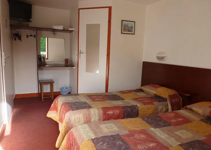 Initial By Balladins Bordeaux / 에이진느