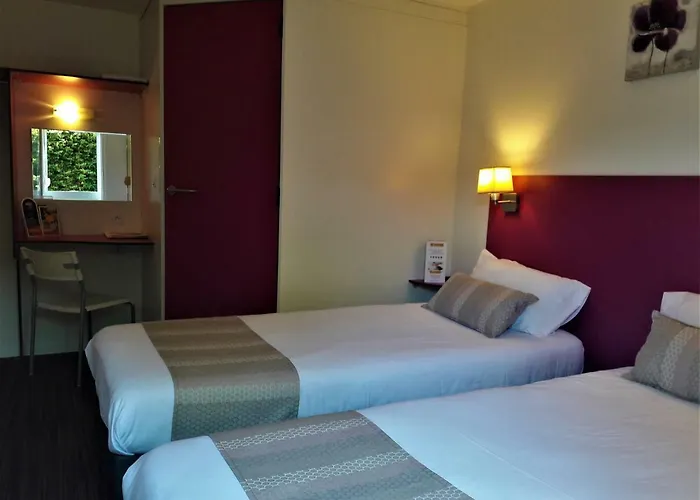 Initial By Balladins Bordeaux / 호텔 에이진느